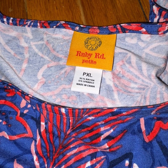 Ruby Rd. Petite Floral Print Top - Picture 5 of 6